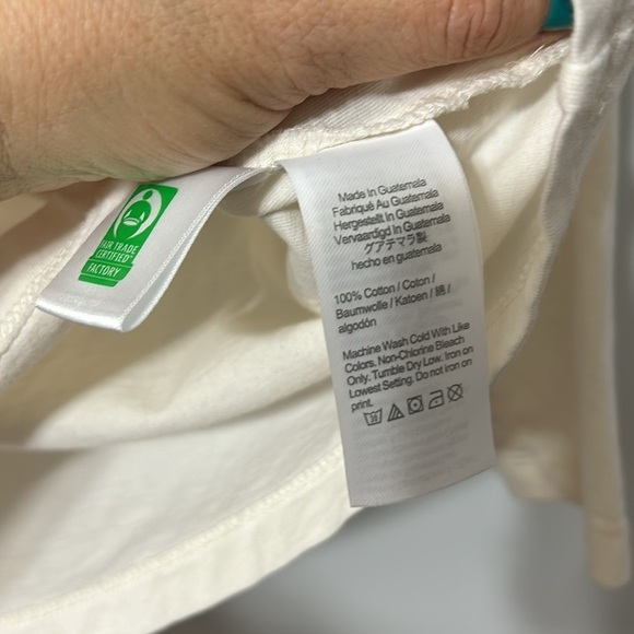 J Crew Factory Holiday party cat graphic tee size Small - Picture 5 of 7